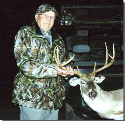 All Seasons Guide Service Guided Whitetail Deer Hunts. 