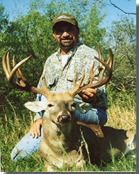 Mike Powell 's All Seasons Guide Service, Guided Texas Whitetail Deer Hunts